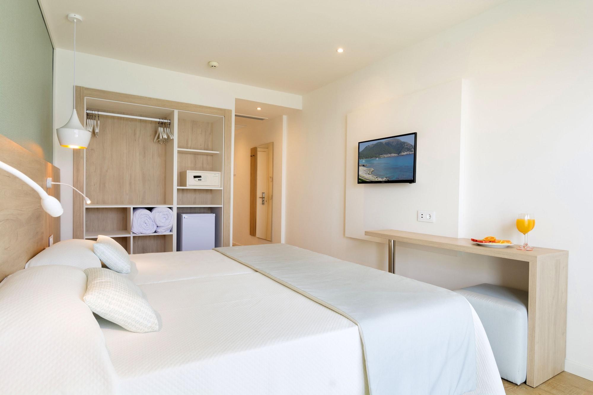 Hsm Regana - Adults Only Hotel Cala Ratjada  Exterior photo