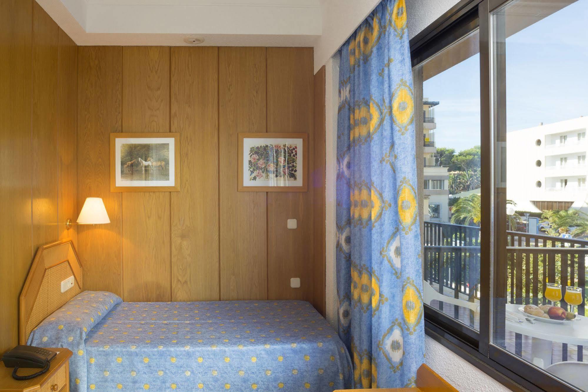 Hsm Regana - Adults Only Hotel Cala Ratjada  Exterior photo